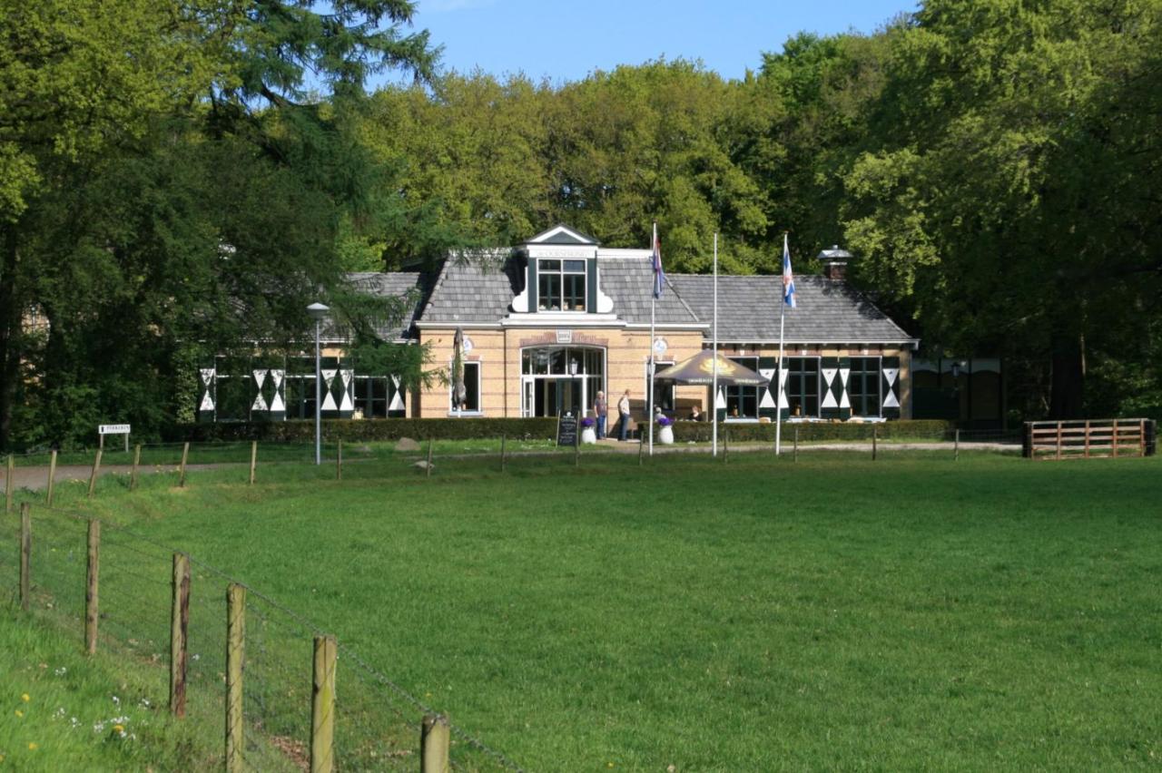 Hotel Restaurant 'De Oorsprong' Sint Nicolaasga Exterior photo